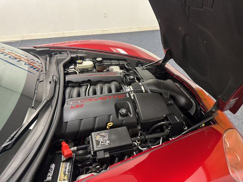 Used 2008 Chevrolet Corvette Coupe w/ Preferred Equipment Group RWD image 22