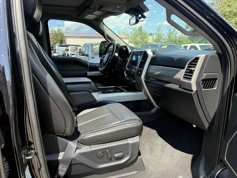 Used 2021 Ford F350 Lariat w/ Lariat Ultimate Package AWD/4WD image 20