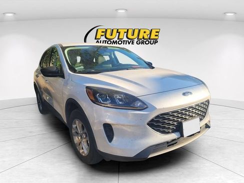 Used 2022 Ford Escape SE AWD/4WD image 1