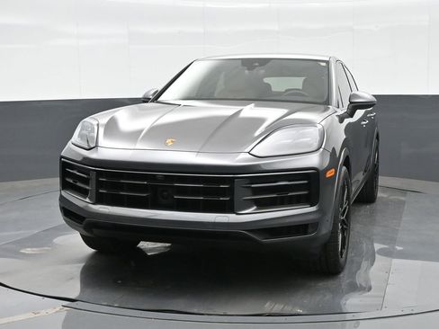 Certified 2024 Porsche Cayenne S AWD/4WD image 12