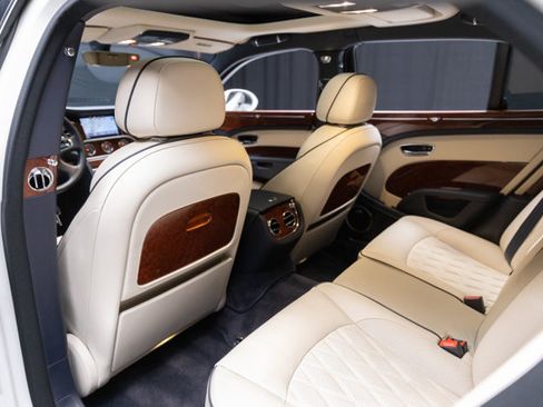 Used 2017 Bentley Mulsanne RWD image 60