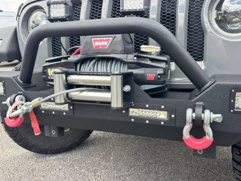 Used 2021 Jeep Wrangler Unlimited Sport AWD/4WD image 12