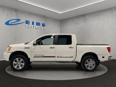 Used 2010 Nissan Titan SE w/ Heavy Metal Edition Pkg AWD/4WD image 9