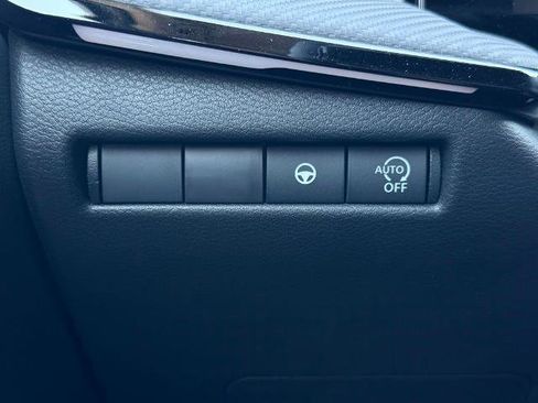 New 2025 Nissan Kicks SR image 24