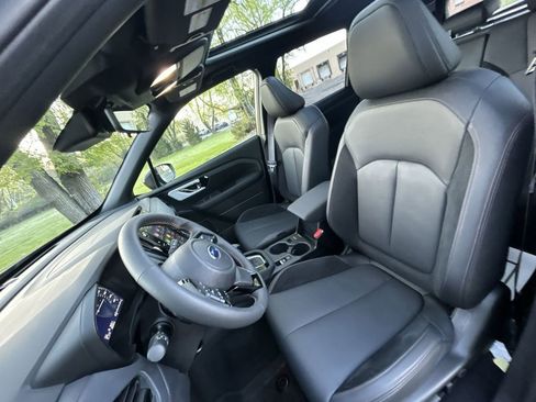 Certified 2025 Subaru Forester Touring AWD/4WD image 15