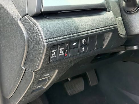Used 2023 Honda Odyssey Sport image 7
