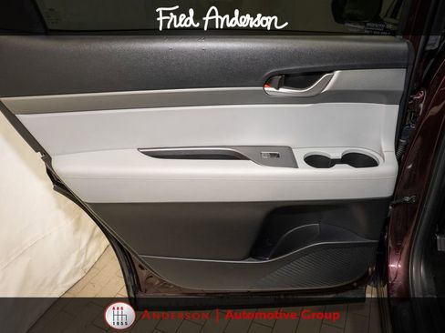 Used 2024 Hyundai Palisade SEL FWD image 12