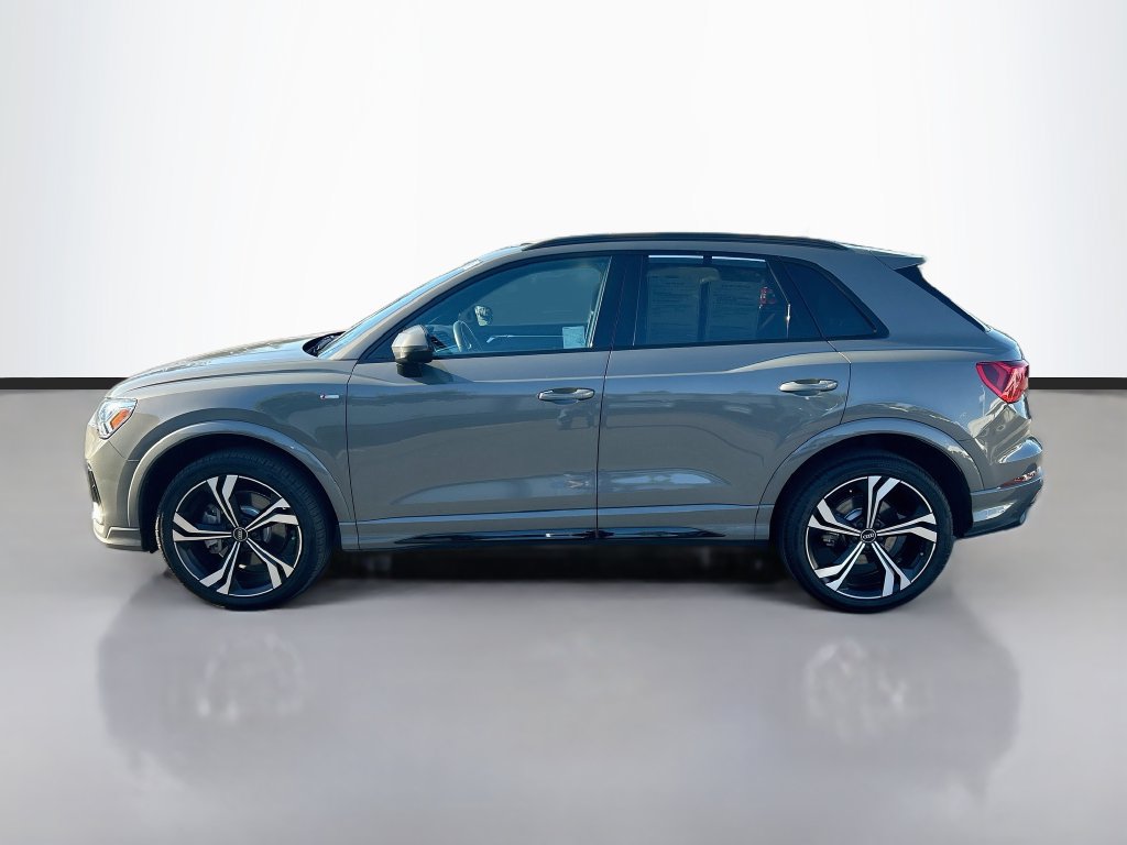 Used 2023 Audi Q3 2.0T Premium Plus w/ Premium Plus Package AWD/4WD image 8