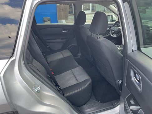 Used 2025 Nissan Rogue SV FWD image 50