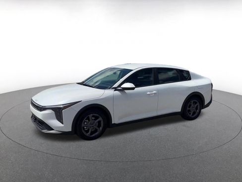 Used 2025 Kia K4 FWD image 7