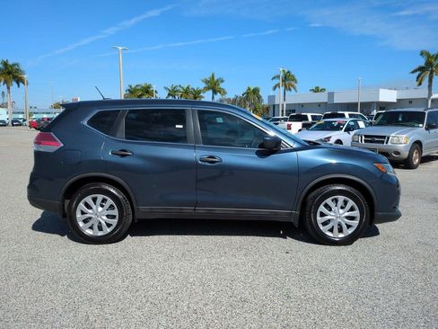 Used 2016 Nissan Rogue S image 4