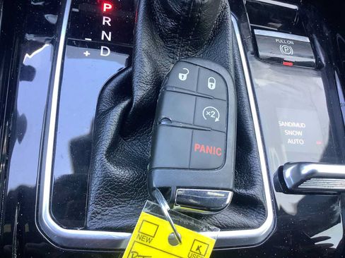 Used 2023 Jeep Compass Limited AWD/4WD image 19