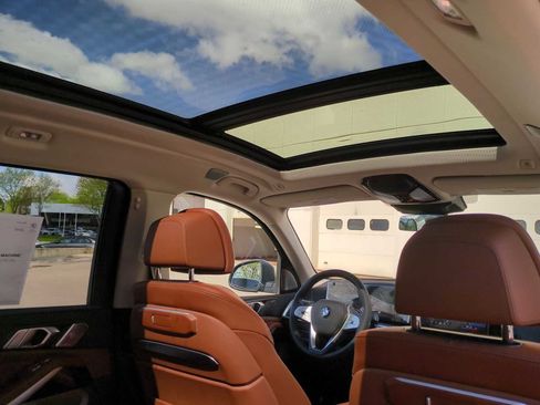 Certified 2026 BMW X7 xDrive40i w/ Executive Package image 23