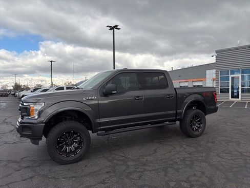 Used 2018 Ford F150 XLT w/ Equipment Group 302A Luxury image 15