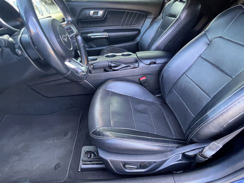 Used 2020 Ford Mustang Premium image 19