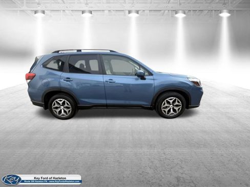 Used 2021 Subaru Forester Premium image 10