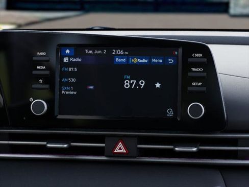 New 2026 Hyundai Elantra SE FWD image 13