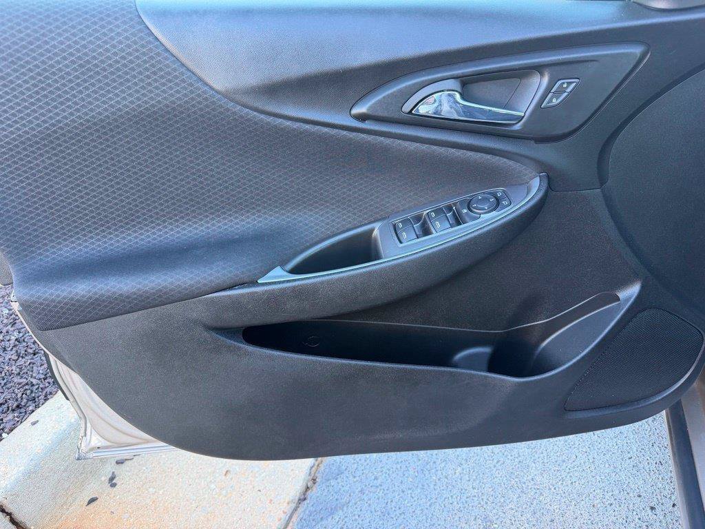 Used 2023 Chevrolet Malibu LS FWD image 12