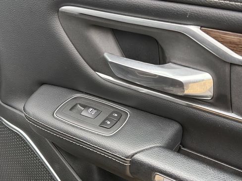 Used 2020 RAM 1500 Laramie AWD/4WD image 40