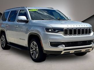 Used 2022 Jeep Wagoneer Series III w/ Flexible Seating Group AWD/4WD video 1