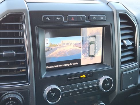 Used 2021 Ford Expedition XLT image 20