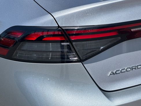 Certified 2023 Honda Accord EX image 28