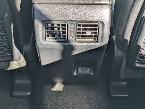 Used 2022 Toyota 4Runner Limited image 15