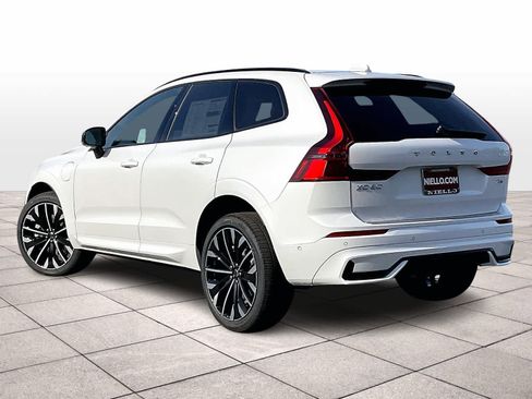 New 2026 Volvo XC60 T8 Ultra w/ Climate Package AWD/4WD image 3