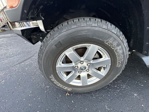 Used 2019 Jeep Wrangler Unlimited Sahara w/ Uconnect 4C Nav & Sound Group image 13