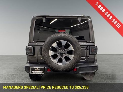 Used 2019 Jeep Wrangler Unlimited Sahara image 25