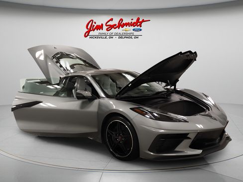 Used 2024 Chevrolet Corvette Stingray Preferred Cpe w/ Z51 Performance Package RWD image 36