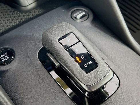 New 2024 Nissan Z Performance w/ Heritage Edition image 11