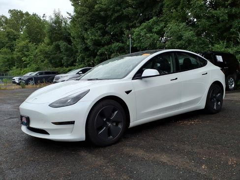 Used 2023 Tesla Model 3 Long Range AWD/4WD image 3