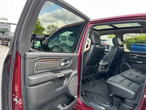 Used 2019 RAM 1500 Laramie AWD/4WD image 33
