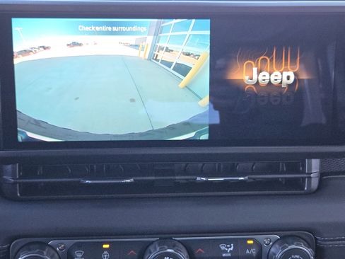 New 2026 Jeep Wrangler Unlimited Rubicon image 15