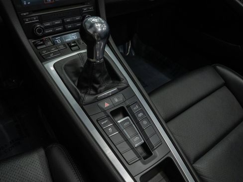 Used 2017 Porsche 718 Boxster image 25