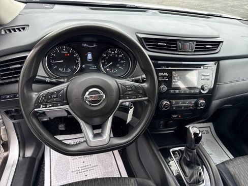 Used 2017 Nissan Rogue S AWD/4WD image 17