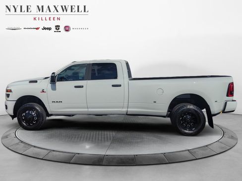 New 2026 RAM 3500 Big Horn AWD/4WD image 13