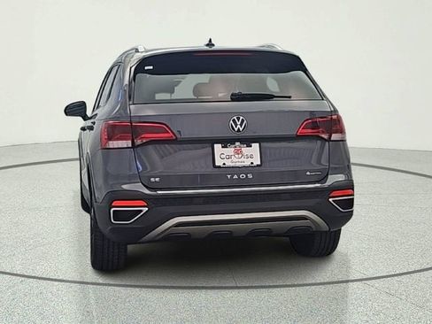 Used 2022 Volkswagen Taos SE AWD/4WD image 5