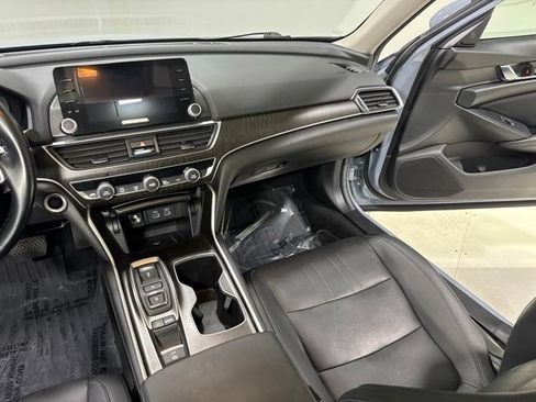 Used 2021 Honda Accord Touring image 24