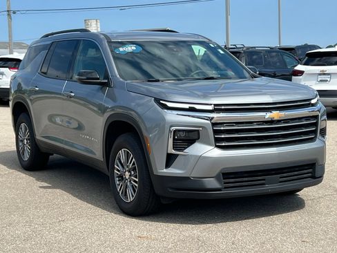 Certified 2026 Chevrolet Traverse LT AWD/4WD image 50
