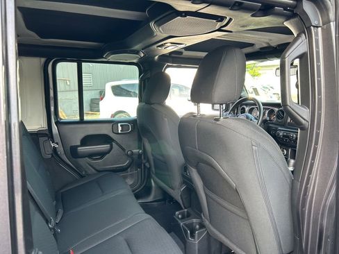 Certified 2022 Jeep Wrangler Unlimited Sport image 33