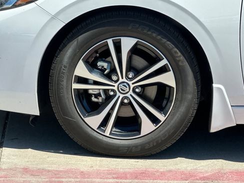 Used 2022 Nissan Sentra SV FWD image 12