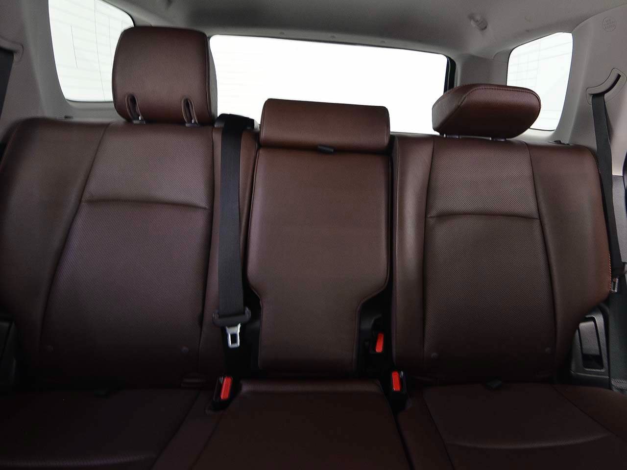 Used 2024 Toyota 4Runner Limited AWD/4WD image 9