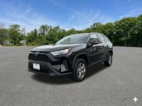 Used 2024 Toyota RAV4 XLE w/ Convenience Package AWD/4WD image 4
