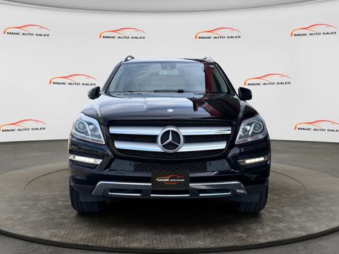 Used 2013 Mercedes-Benz GL 450 4MATIC image 2