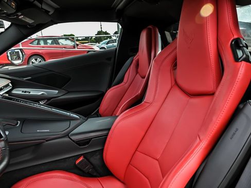 Used 2023 Chevrolet Corvette Stingray Coupe RWD image 18