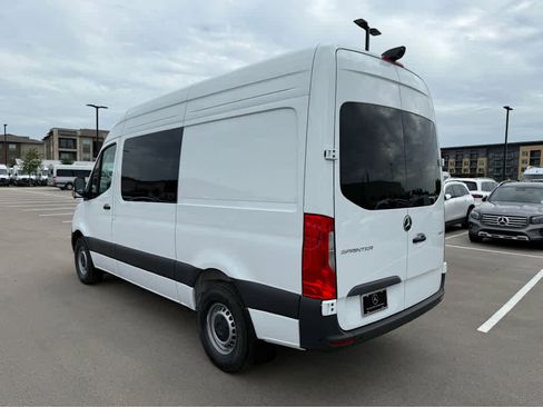New 2025 Mercedes-Benz Sprinter 2500 image 8