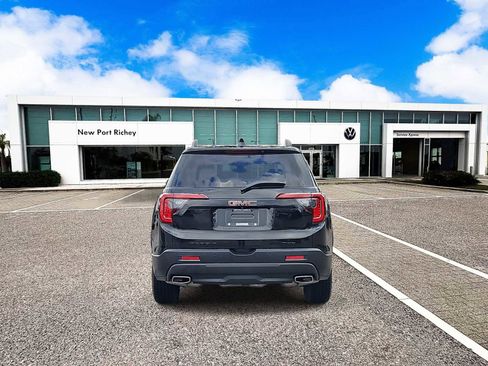 Used 2023 GMC Acadia SLE w/ Driver Convenience Package image 7