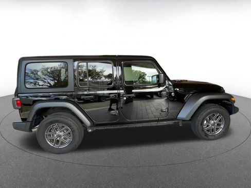 Used 2025 Jeep Wrangler Sport S image 12